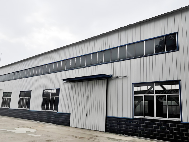 Heavy-Duty Steel Frame Workshop with Custom Size Screws