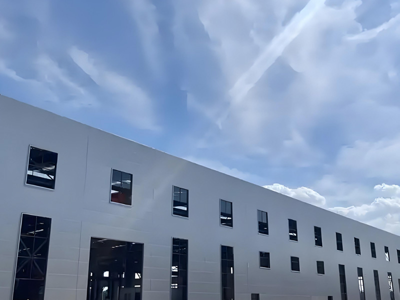 Customizable Steel Workshop Structure with Premium Paint Finish